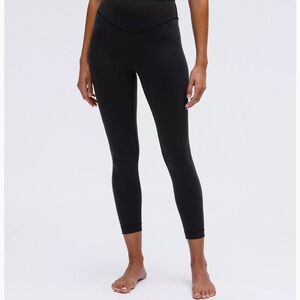 Black cropped lululemon leggings-25in
